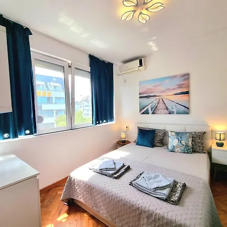 Compact Next To Troikata Square * Burgas City